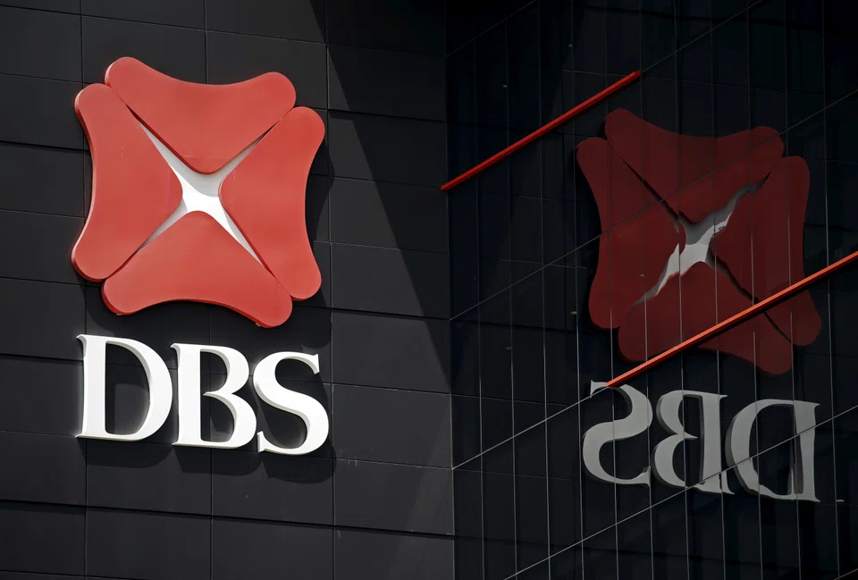 DBS' Q1 2023 earnings beat the S$2.3 billion consensus forecast in a Bloomberg survey of three analysts.