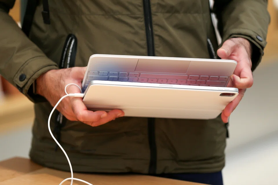 Apple is working on a cost-reduced version of its 10th-generation iPad.