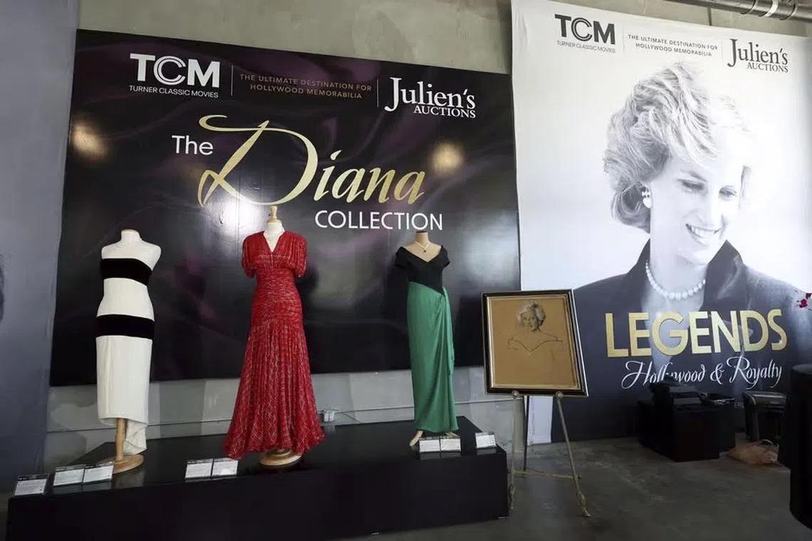 The dress is sold as part of the four-day “Hollywood Legends” sale by Julien’s Auctions and Turner Classic Movies (TCM), which featured a range of memorabilia.