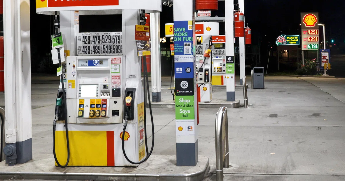 Oil prices rise for second session on continued Middle East supply concern - The Business Times