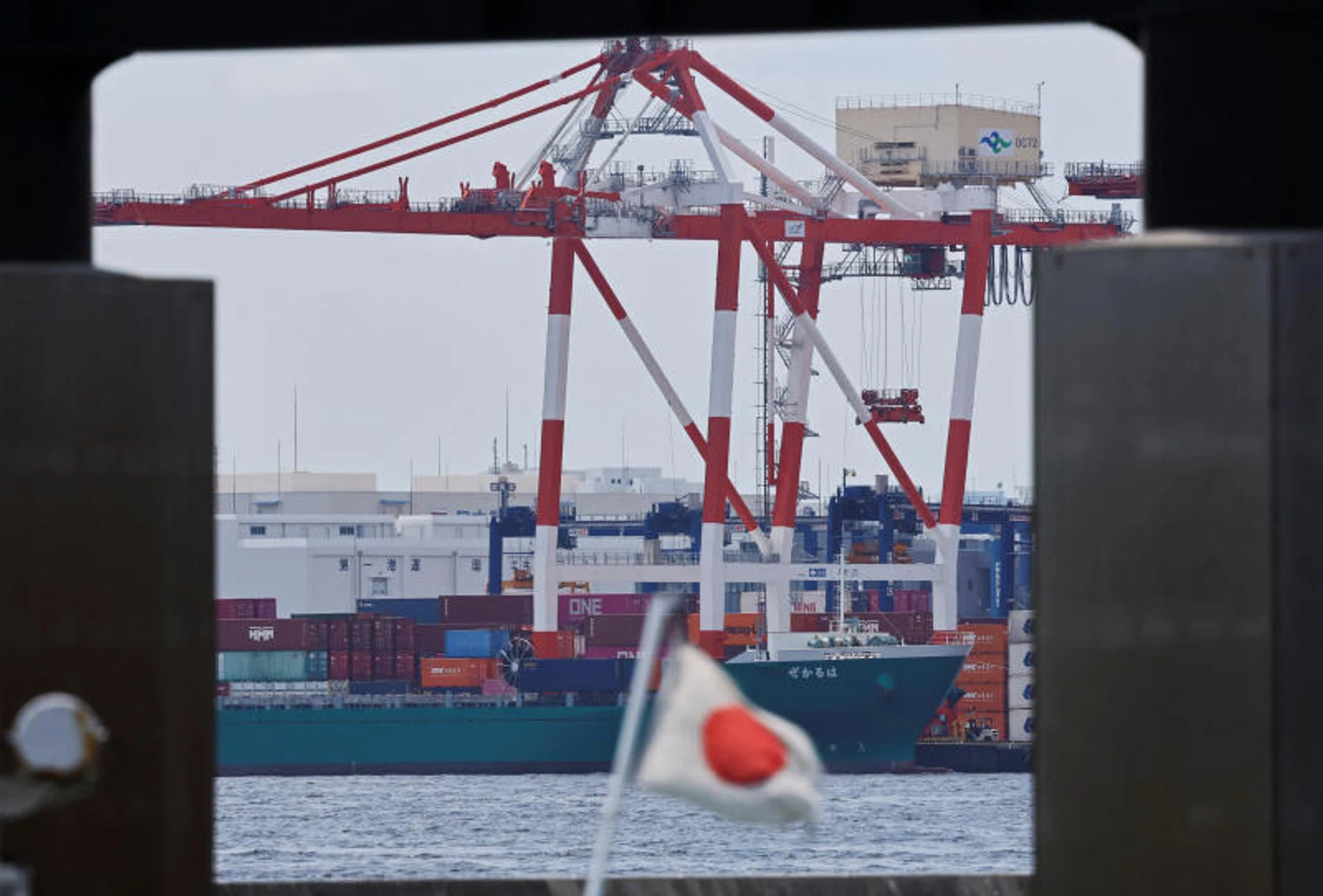 China hits Japan with anti-dumping measures for semiconductor chemical