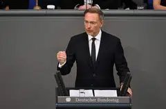 “A moderately restrictive fiscal policy not only acts as a brake on inflation. It also makes it possible to create sustainable scope for investment,” says German Finance Minister Christian Lindner.