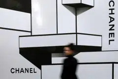 Chanel is already present in the building with a boutique, and there is another of the brand’s stores on 51 Avenue Montaigne.
