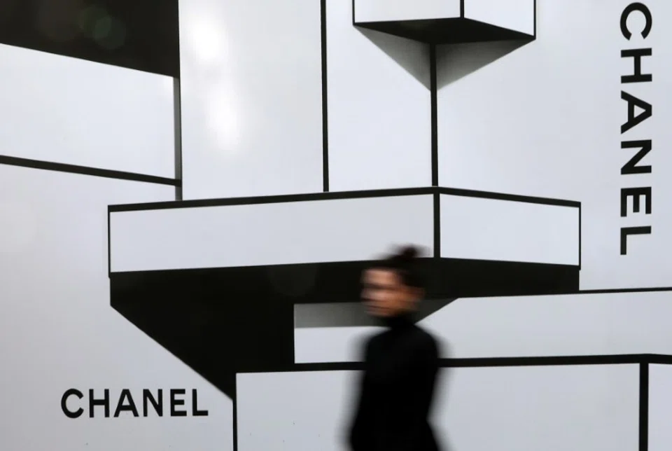 Chanel is already present in the building with a boutique, and there is another of the brand’s stores on 51 Avenue Montaigne.