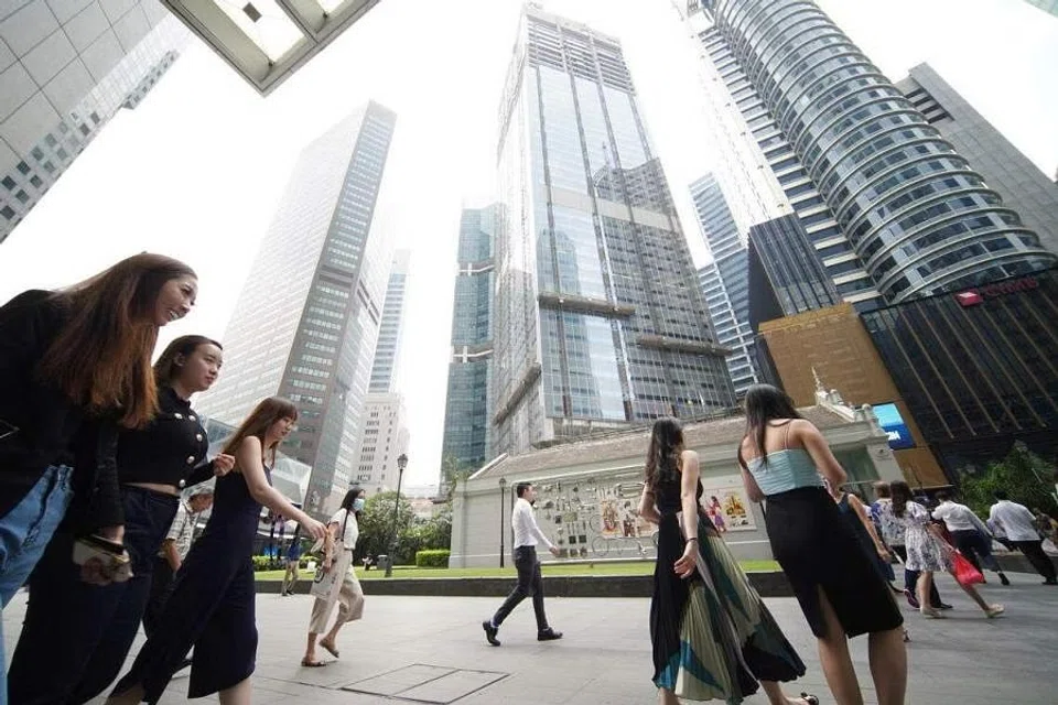 Singapore has an opportunity to position local talents for leadership roles in global firms, as companies look to Asia for growth, says the report. 