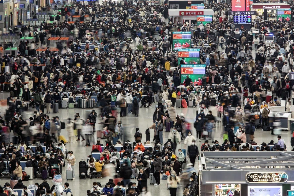 Travellers in the departure hall at the Hongqiao Railway Station in Shanghai, China, on Thursday, Jan 19, 2023. The lifting of citywide lockdowns will increase domestic consumption, and the reopening of China’s borders will boost tourism-related sectors. 