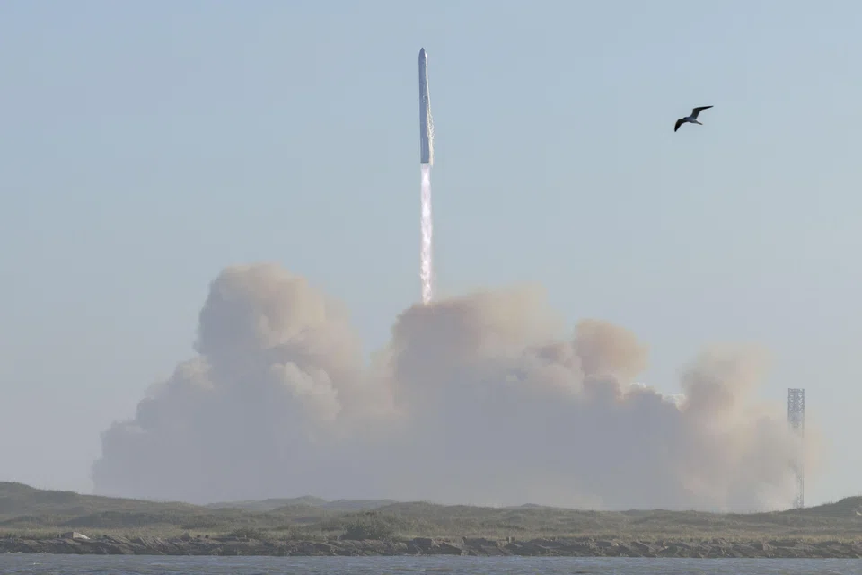 SpaceX Starship rocket takes off from the company's Starbase facility in Boca Chica, Texas, Jan 16, 2025. This is the company's seventh test flight attempt to test the Starship rocket and the second time that SpaceX successfully caught the rocket booster during landing. 