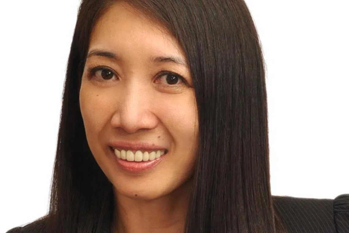 “Both individuals and corporations in Singapore that are doing business with the Philippines and vice versa can join the chamber. We are also looking forward to welcoming small and medium-sized enterprises (SMEs) into the chamber,” says Cristy Mendoza Vicentina, president of the Philippine Chamber of Commerce in Singapore.