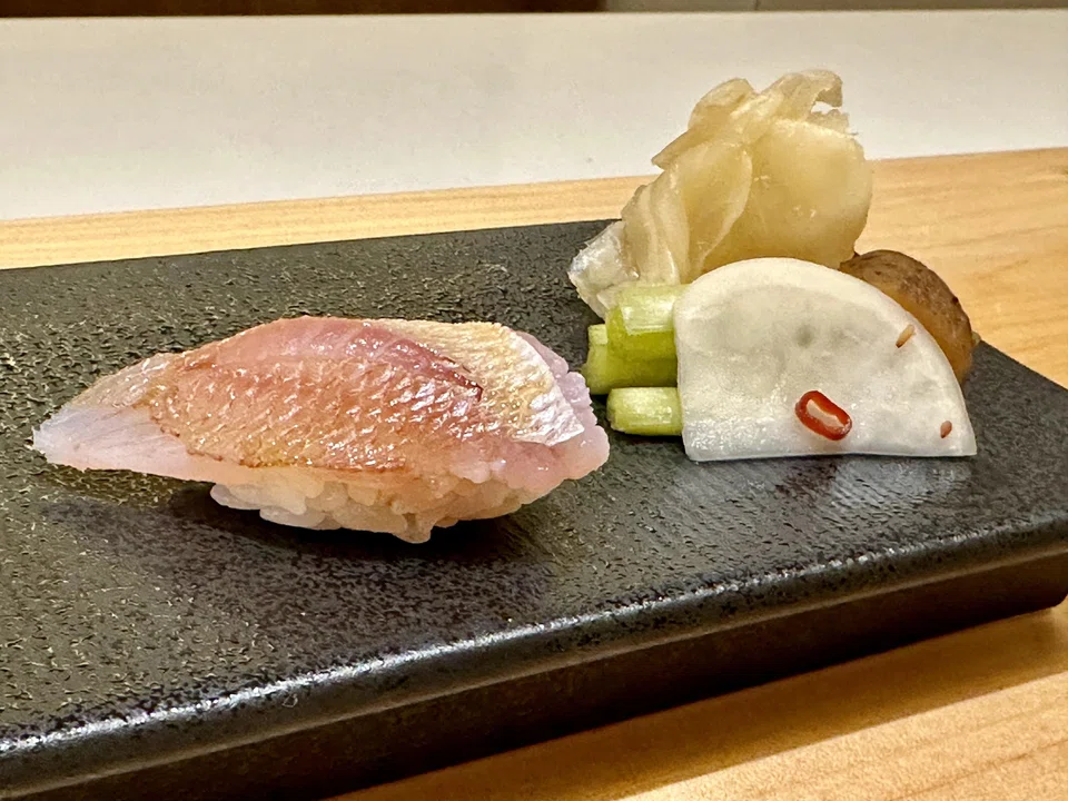 The S$220 lunch set features seven pieces of nigiri sushi.