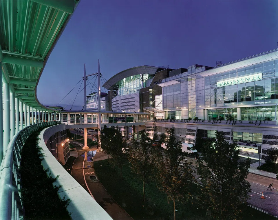 The Westquay shopping centre is now wholly owned by Hammerson, a London-based real estate investment trust.