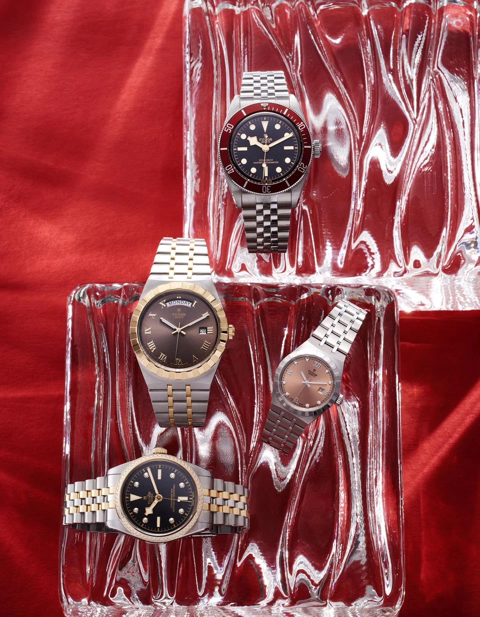 Top: TUDOR Black Bay, S$6,340 Middle
Left: TUDOR Royal 41 mm, S$5,220
Middle Right: TUDOR Royal 28 mm,
S$4,340 Bottom: TUDOR Black Bay
36 S&amp;G, S$11,880.



