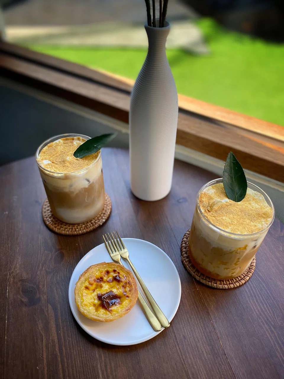 Refreshing tangerine latte at Tangerine Cafe.