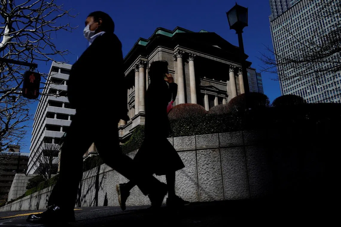 Foreign investors have piled into the Nikkei 225, but there is still no compelling evidence that Japanese institutions and local investors are convinced.