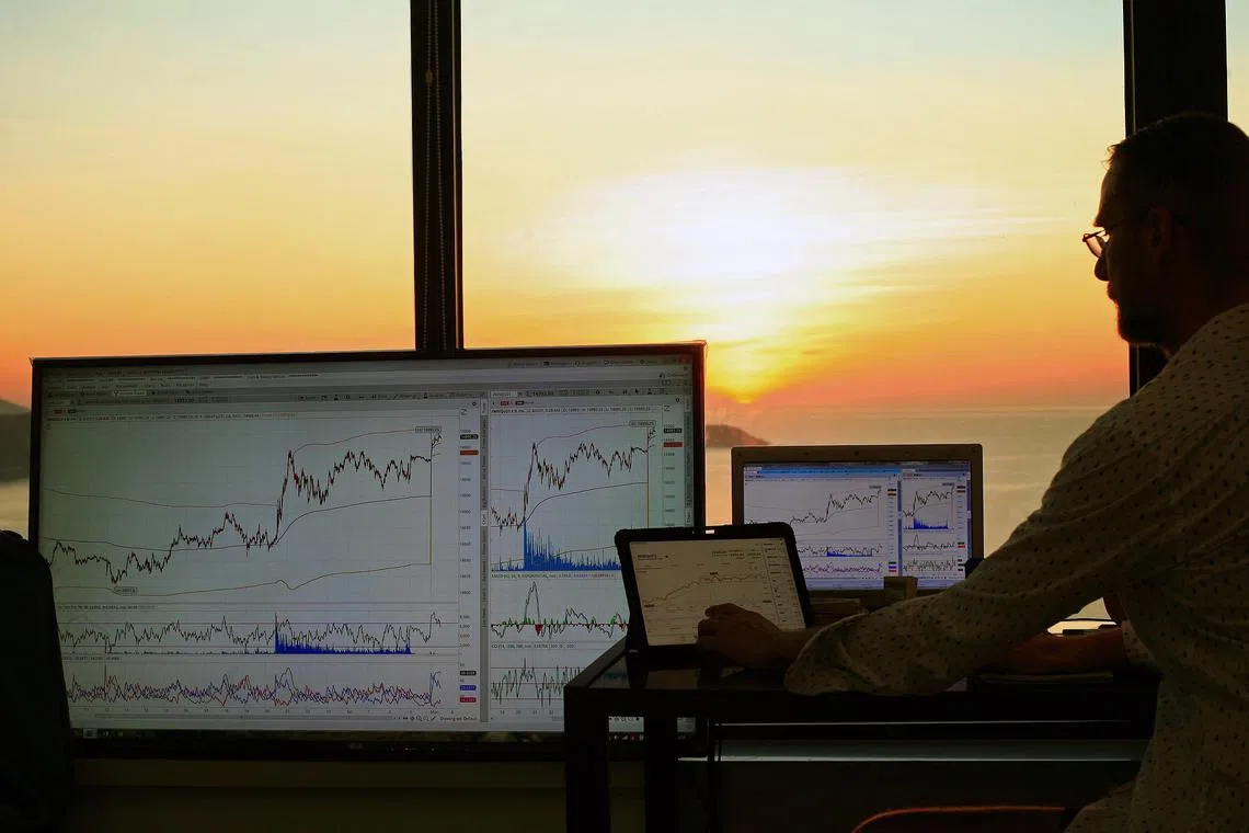 Investments spread across multiple platforms, conflicting strategies and an overwhelming array of options create a need for a unified, strategic approach.