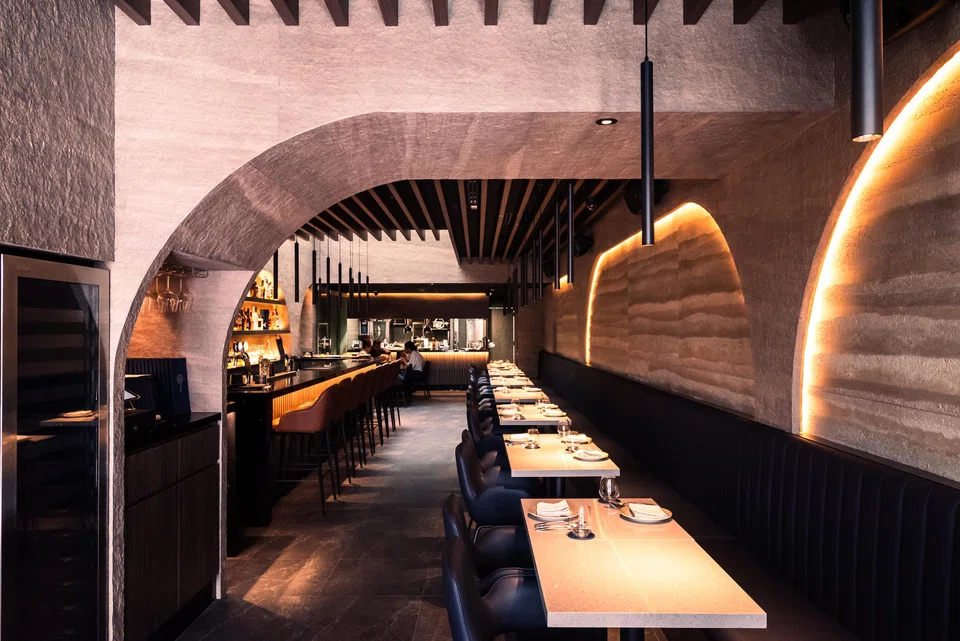 The warm lighting and discreet interiors of Pulsii.