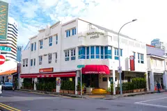Situated along Dunlop Street and Perak Road, Sandpiper Hotel sits on a freehold land area of approximately 2,750 square feet.