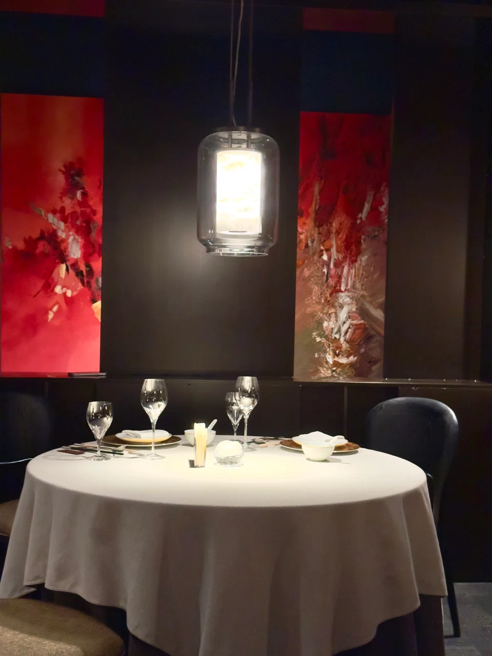 YongFu's opulent surroundings.