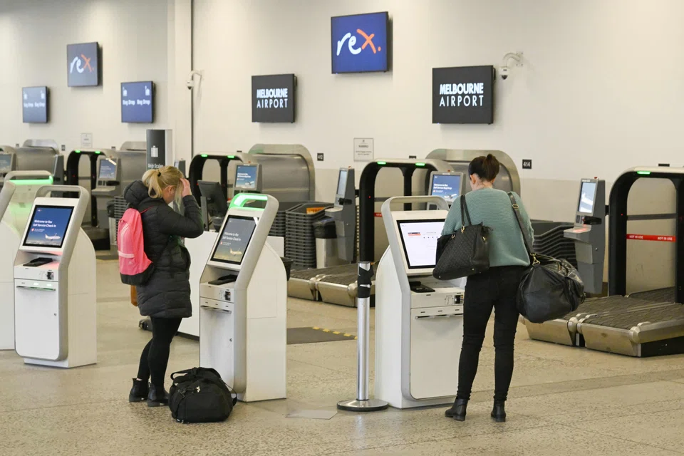 For the quarter, Australia's household spending, which accounts for half of GDP, actually fell 0.2 per cent to drag on growth, as people cut back on trips abroad.