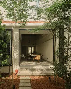 The internal courtyard is open to the sky, a feature that perplexes guests.