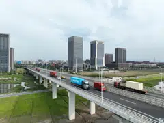 With a growing consumer base in Asia, manufacturing diversification and deeper regional integration, intra-Asia trade looks set for further growth.