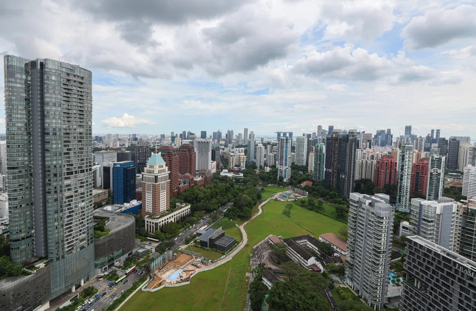 Transactions in the Core Central Region, comprising the prime districts 9, 10, 11, are seen as a proxy for demand for high-end and luxury homes. 