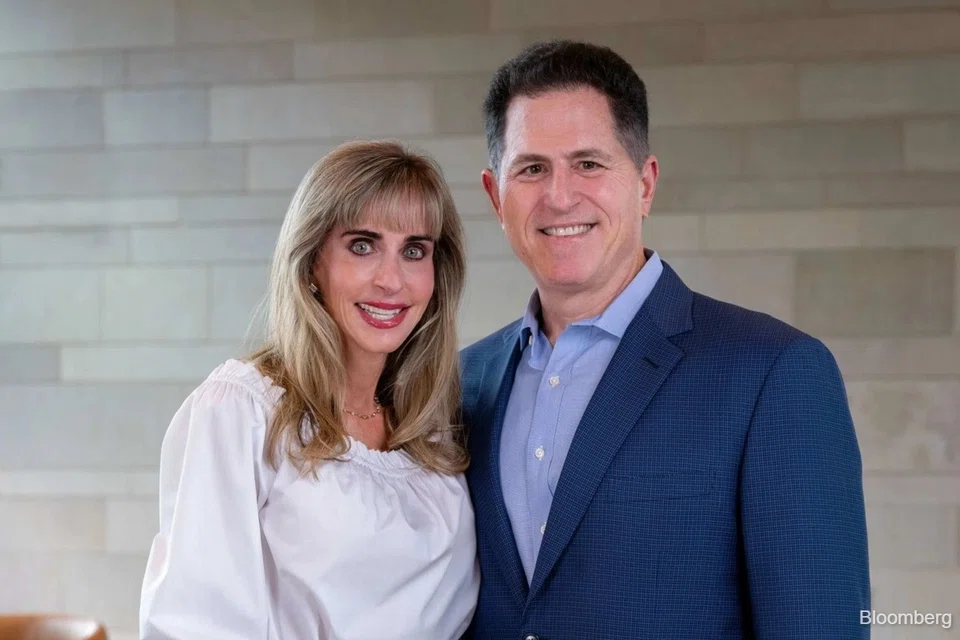 Michael and Susan Dell’s gift will go to the Treasury Department and will fund accounts for an additional 25 million children 10 and under who are not already eligible for the government money. 