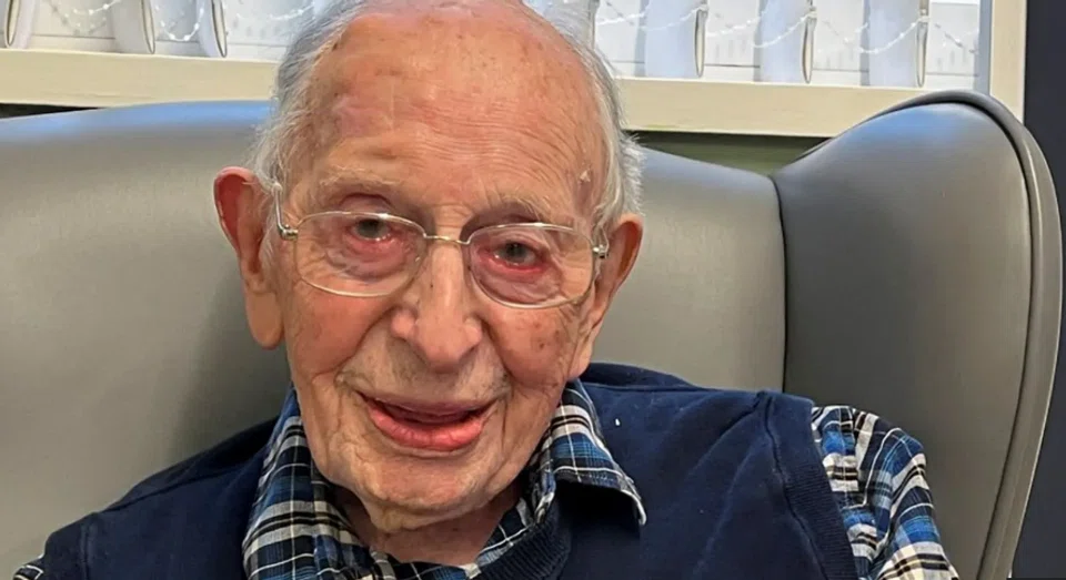 Tinniswood told Guinness World Records that the secret to his longevity was “pure luck”.