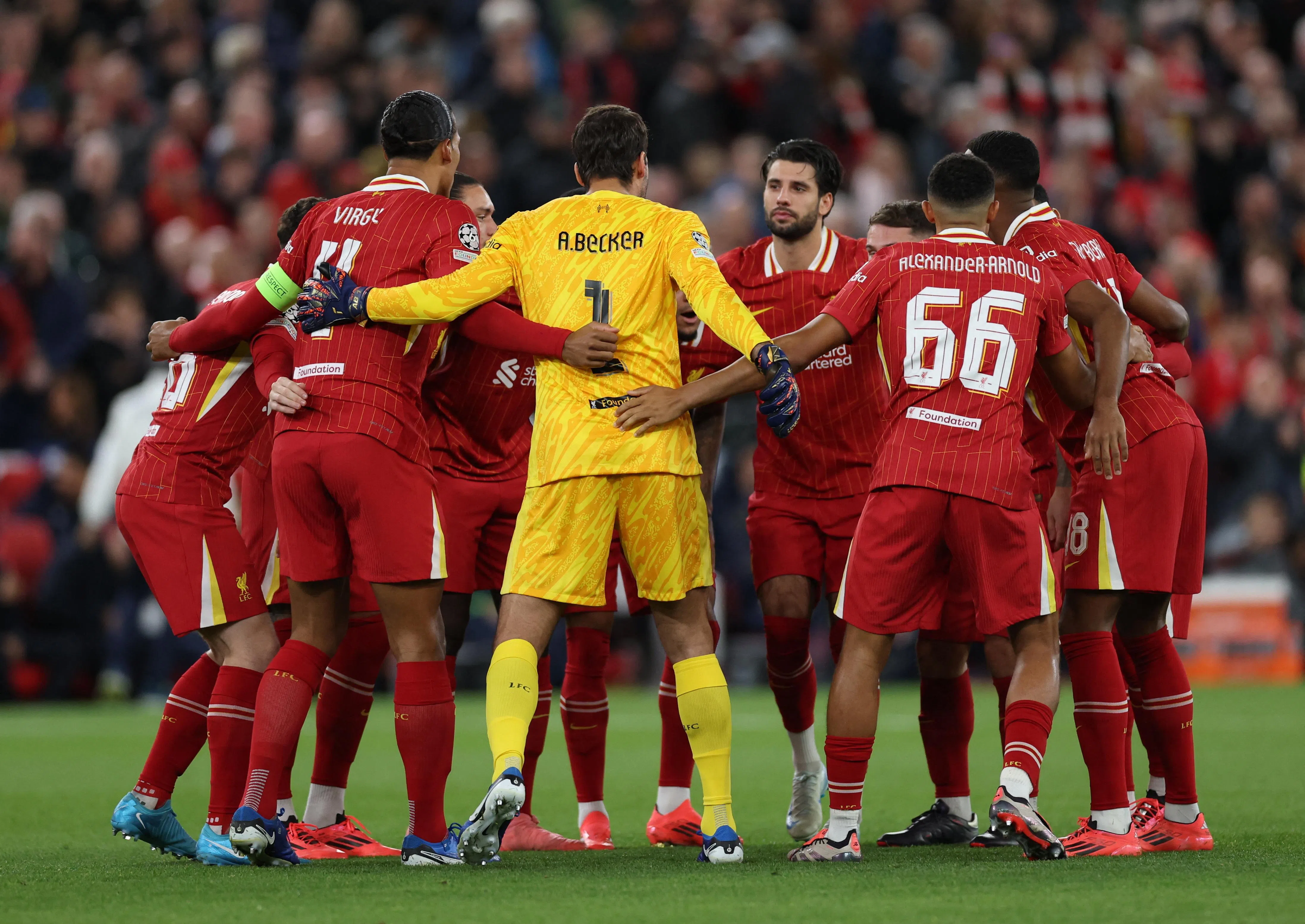 EPL leaders Liverpool face Chelsea title test, while ten Hag fights to