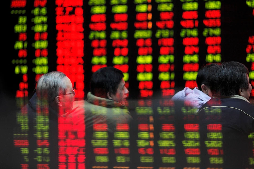 The central bank has started a specialised re-lending facility to help listed companies and major shareholders buy back shares, as well as a swap facility that allows institutional investors to access liquidity from the PBOC to purchase stocks.    