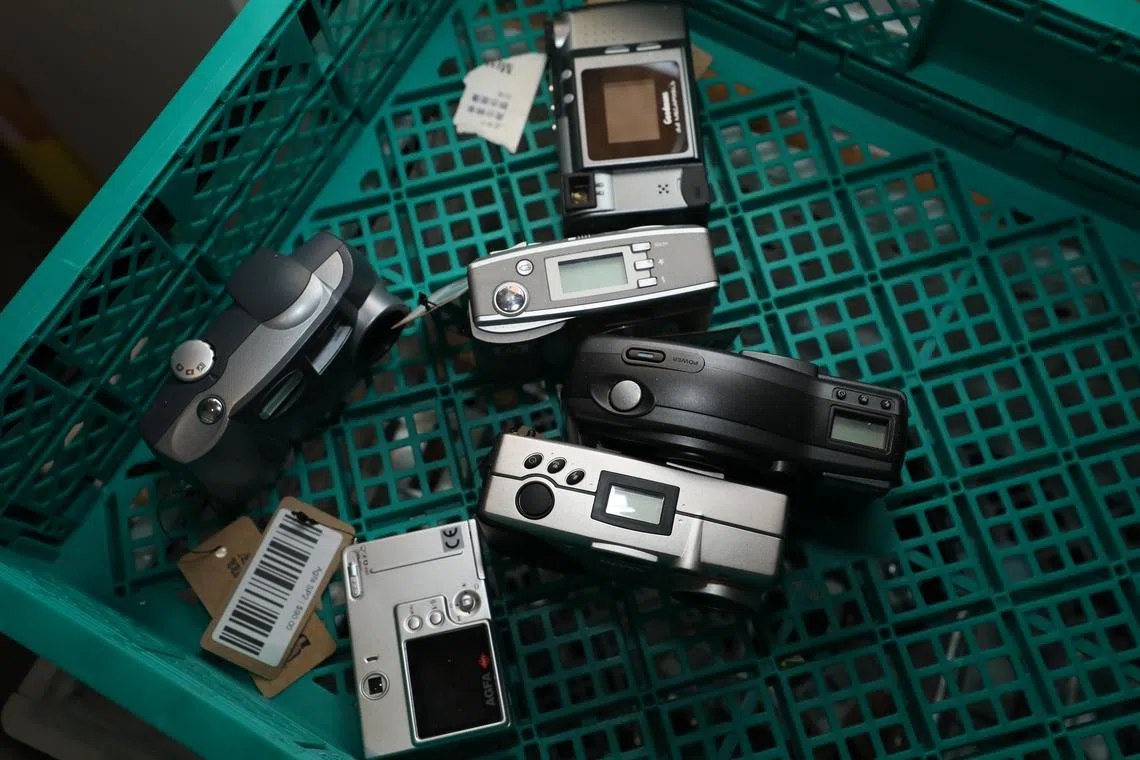 Known colloquially as digicams, digital compact cameras were all the rage in the 2000s, but fell out of favour when smartphones overtook them a decade or so later. 