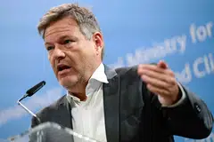 German Minister of Economics and Climate Protection Robert Habeck wants to introduce a multibillion-euro “Germany Fund” to modernise infrastructure and provide an “unbureaucratic” investment premium of 10 per cent for all companies.
