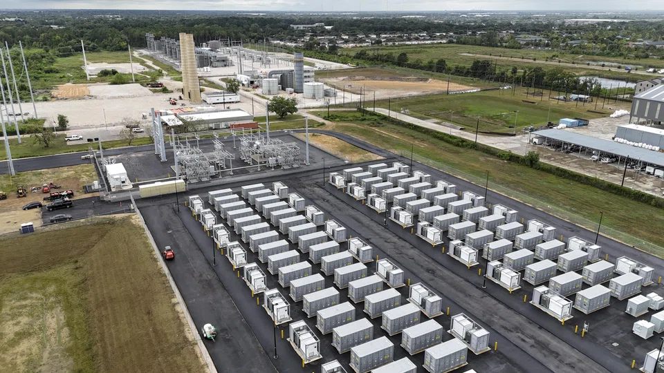 A Jupiter Power energy center in Houston, Aug. 30, 2024. The swift growth of battery storage as a source of power for the electric grid, along with the continued expansion of large-scale solar farms, could not have come at a better time for Texas. (Brandon Thibodeaux/The New York Times)