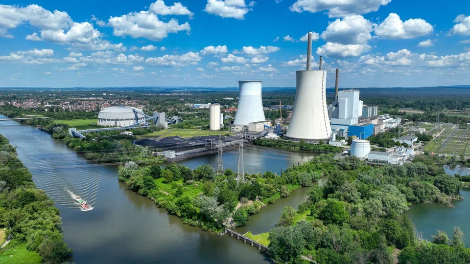 According to the writer, the EU excels in having regulations and plans for nearly everything, while often underperforming on execution. 