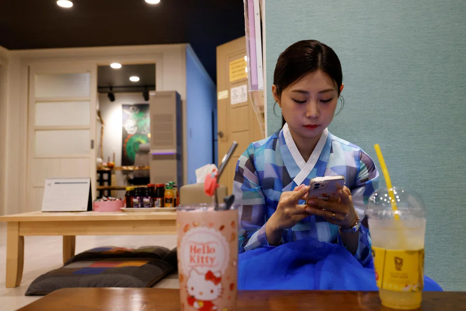 Shaman Lee Kyoung-hyun, also known as Aegi Seonnyeo or “Baby Angel”, says she noticed more South Korean shamans posting videos about the spiritual practice since she started her own YouTube channel in 2019.