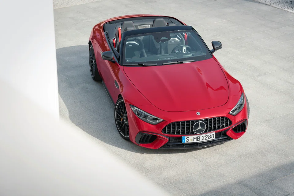 10 launches will make 2023 a busy year for Mercedes, but it’s set to start the year in style by releasing the new SL. 
