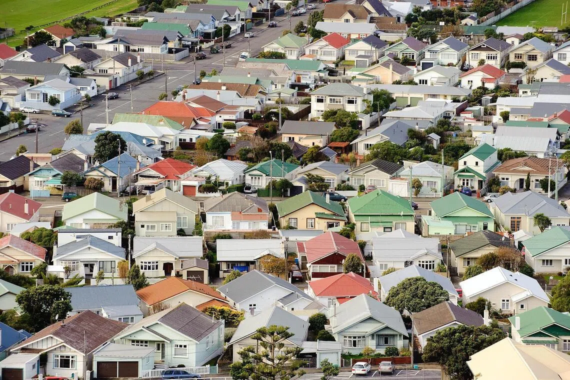 Holders of New Zealand's so-called golden visas will be allowed to buy or build homes worth at least NZ$5 million.