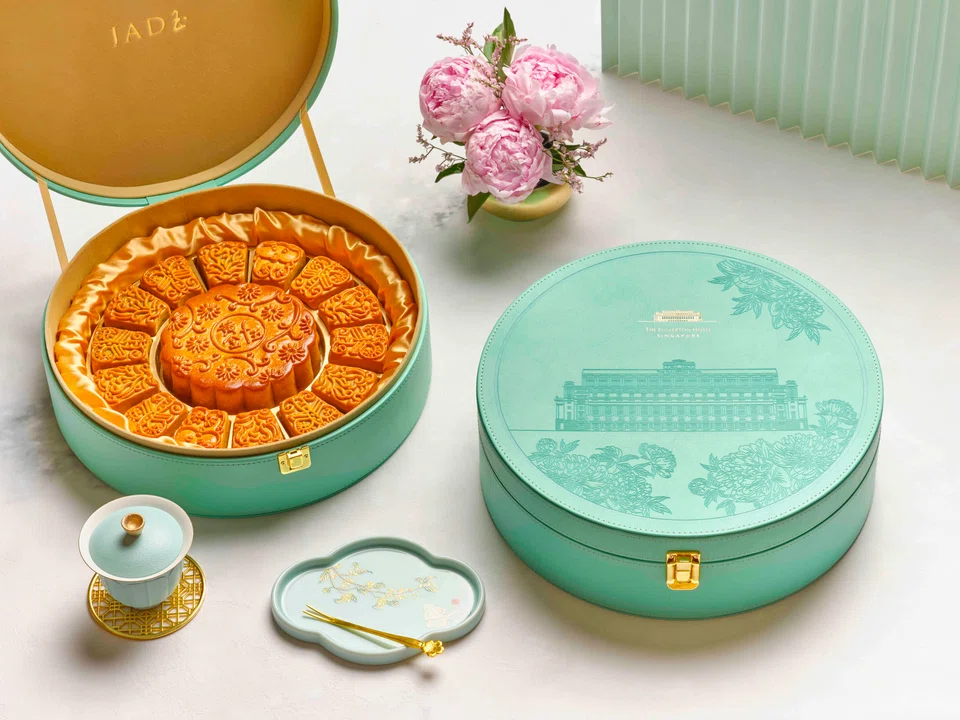 Fullerton Hotel's Jade 15 Treasures Premium Gift Box.