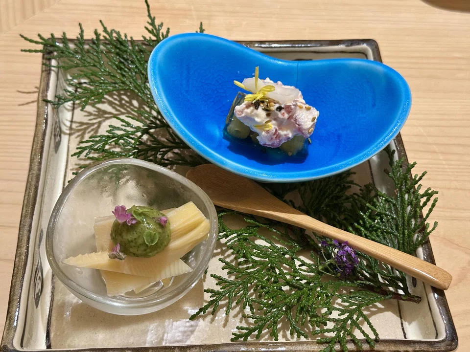 Fresh bamboo and kinome paste; tuna in tofu sauce.