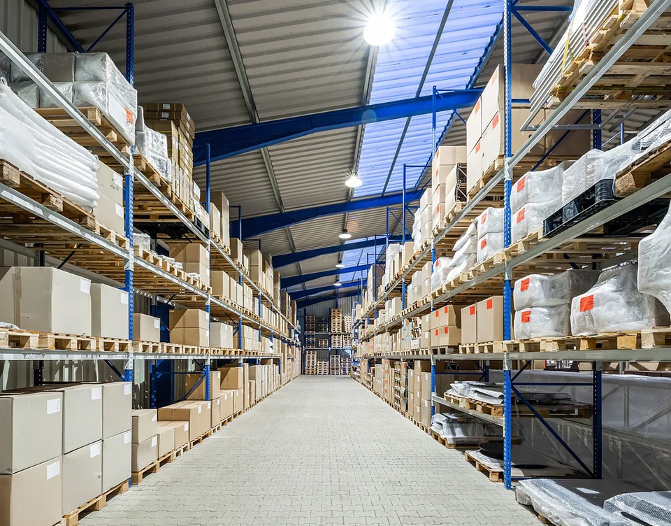 The overall market for private warehouse space remains tight by historical standards, with availability below pre-pandemic levels. 