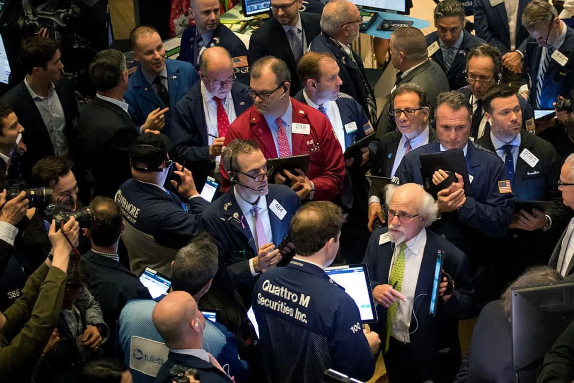 Managing liquidity risk in portfolios