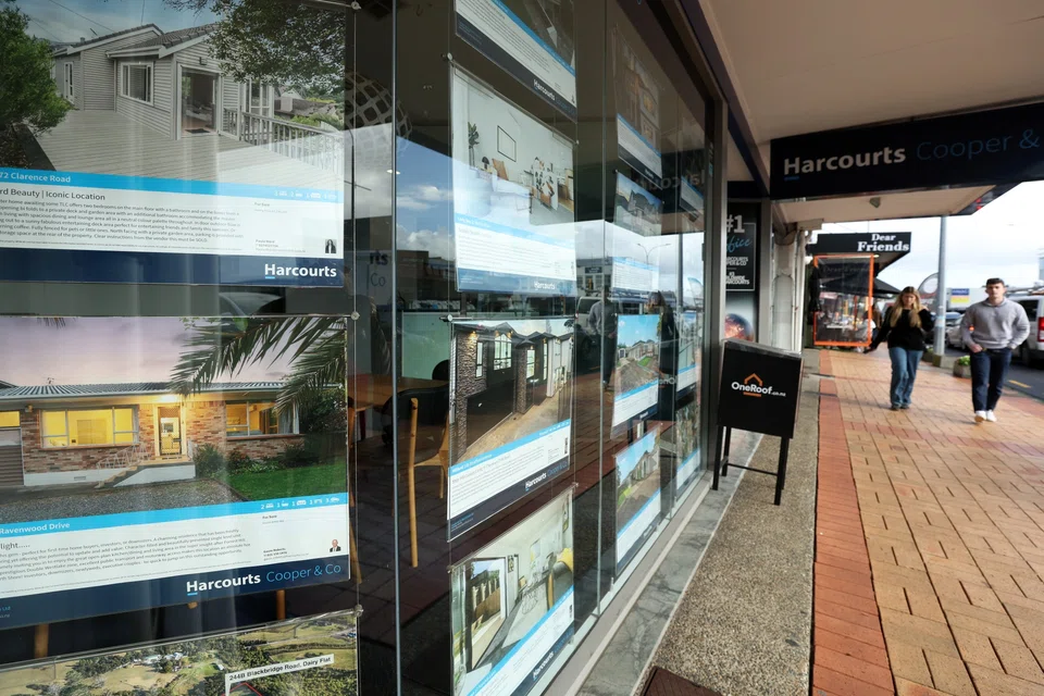 New Zealand’s property market lacks any strong momentum even after an aggressive series of rate cuts by the central bank.