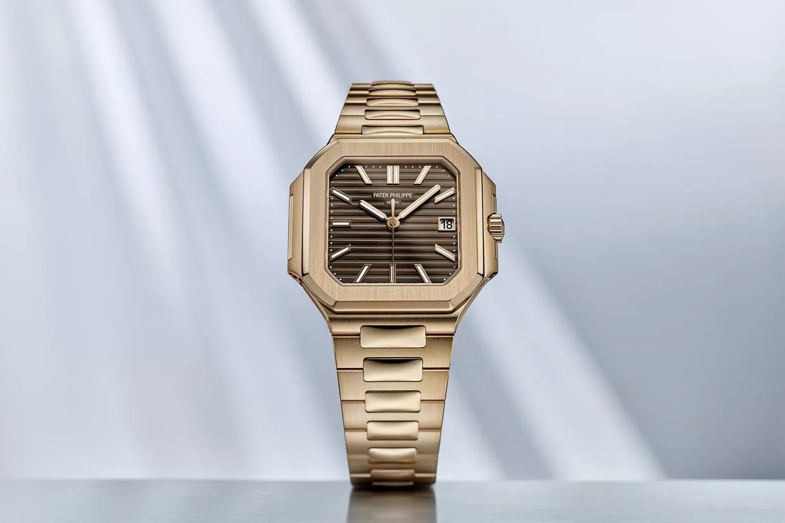 Patek Philippe has unveiled a seconds and date Cubitus in a smaller 40 mm case.