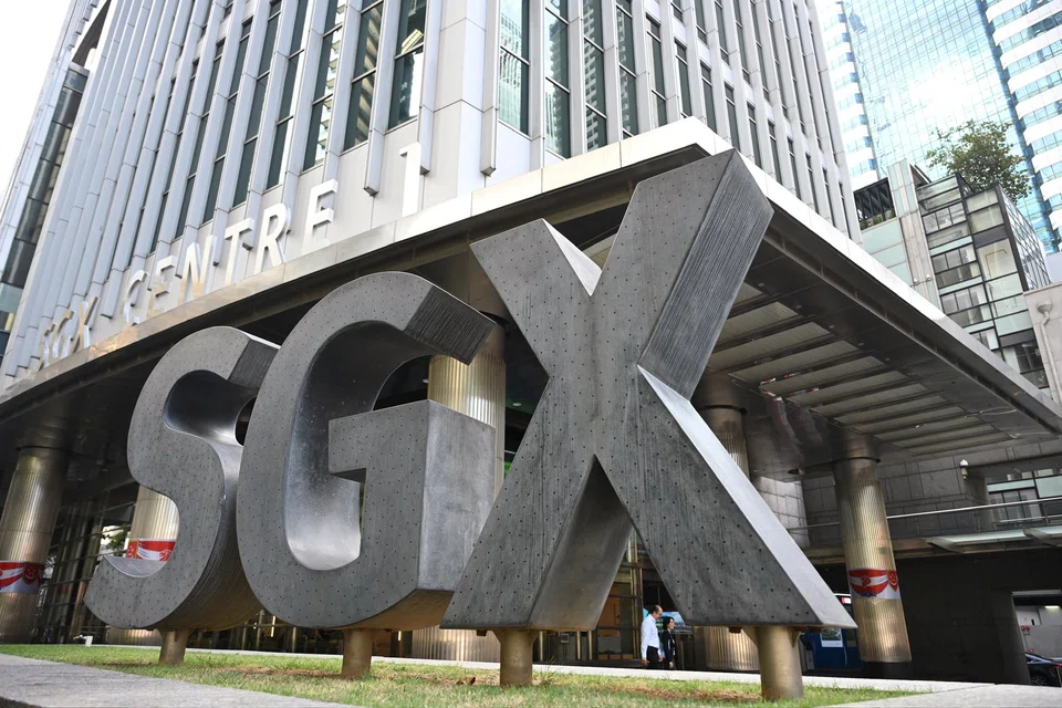 Institutions were net sellers of Singapore stocks over the five trading sessions spanning Oct 11 to Oct 17.