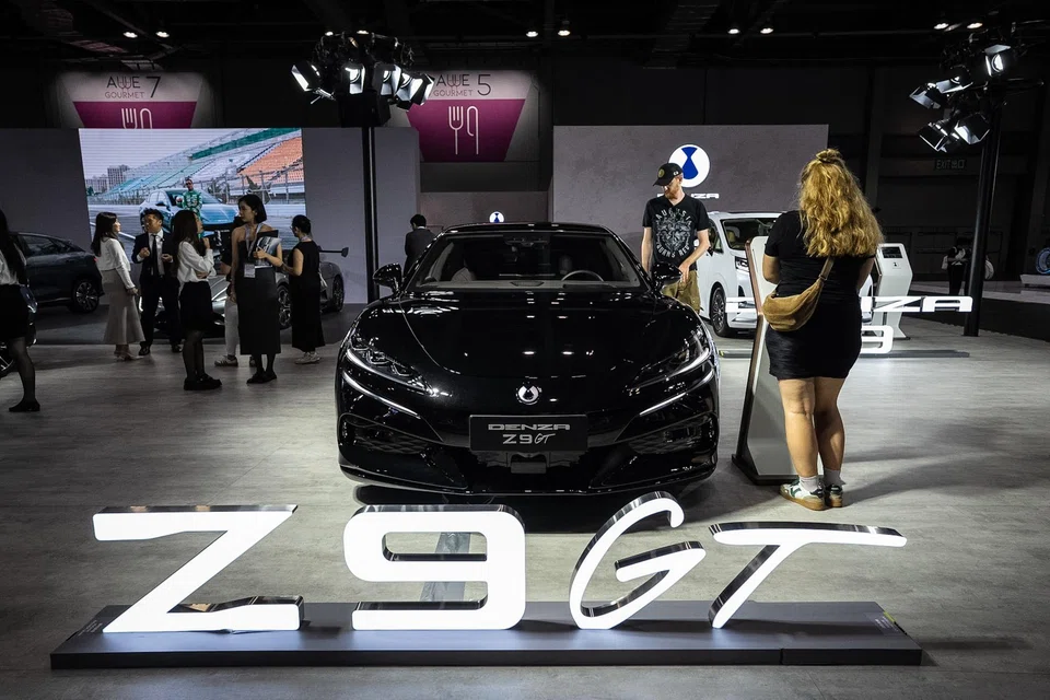 The Z9GT, which will be offered as a full EV and plug-in hybrid, has a battery that charges from 10% to 97% capacity in nine minutes.