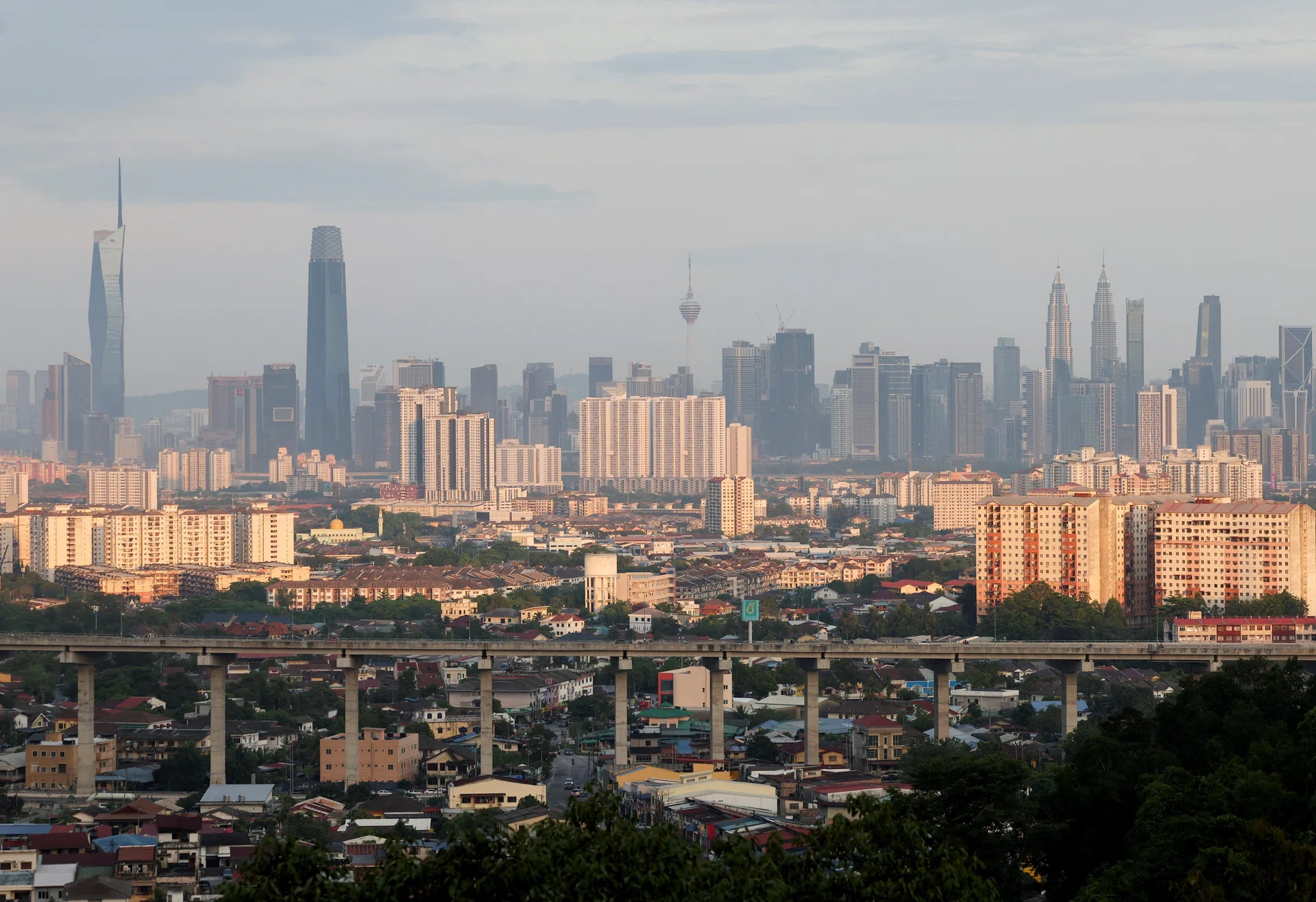 Foreigners chase Malaysian bonds as war hits emerging markets