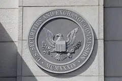 Divided along party lines, the five-member US Securities and Exchange Commission (SEC) voted 3-2 to approve a rule change adopted in June by the US Public Company Accounting Oversight Board (PCAOB).