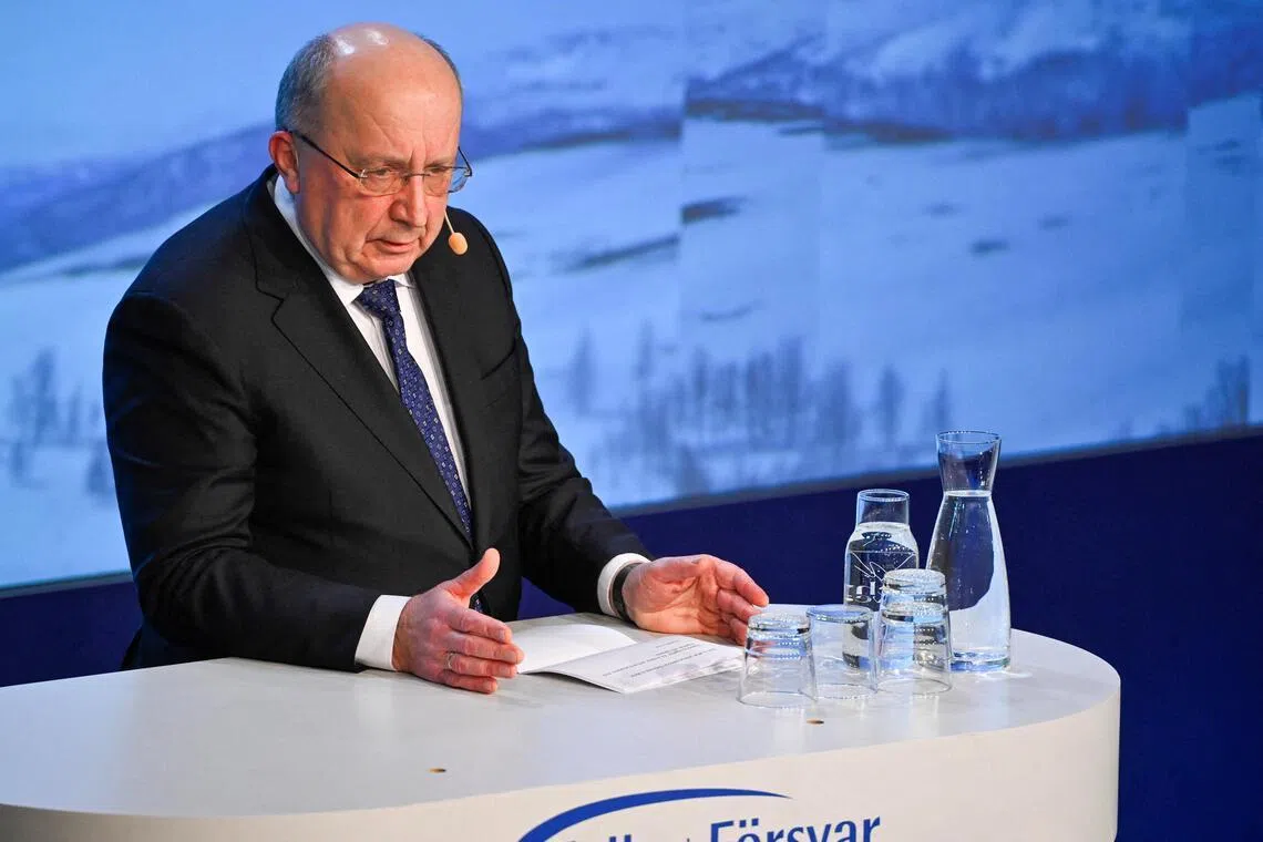 The European Union’s Commissioner for Defence and Space Andrius Kubilius warns that a US military takeover of Greenland would be the end of Nato. 