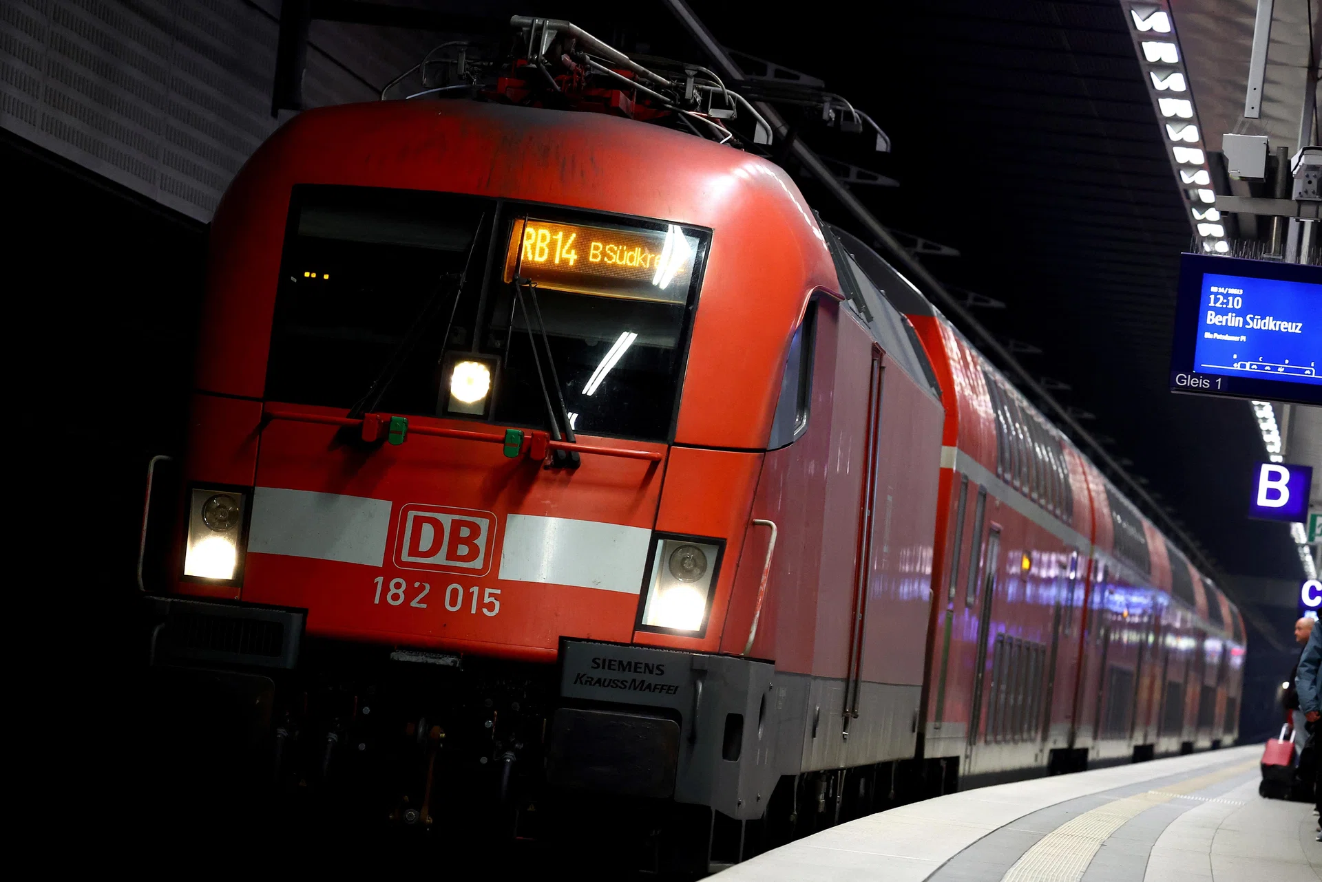 Germany's DB Cargo plans 6,000 job cuts in bid to return to profit ...