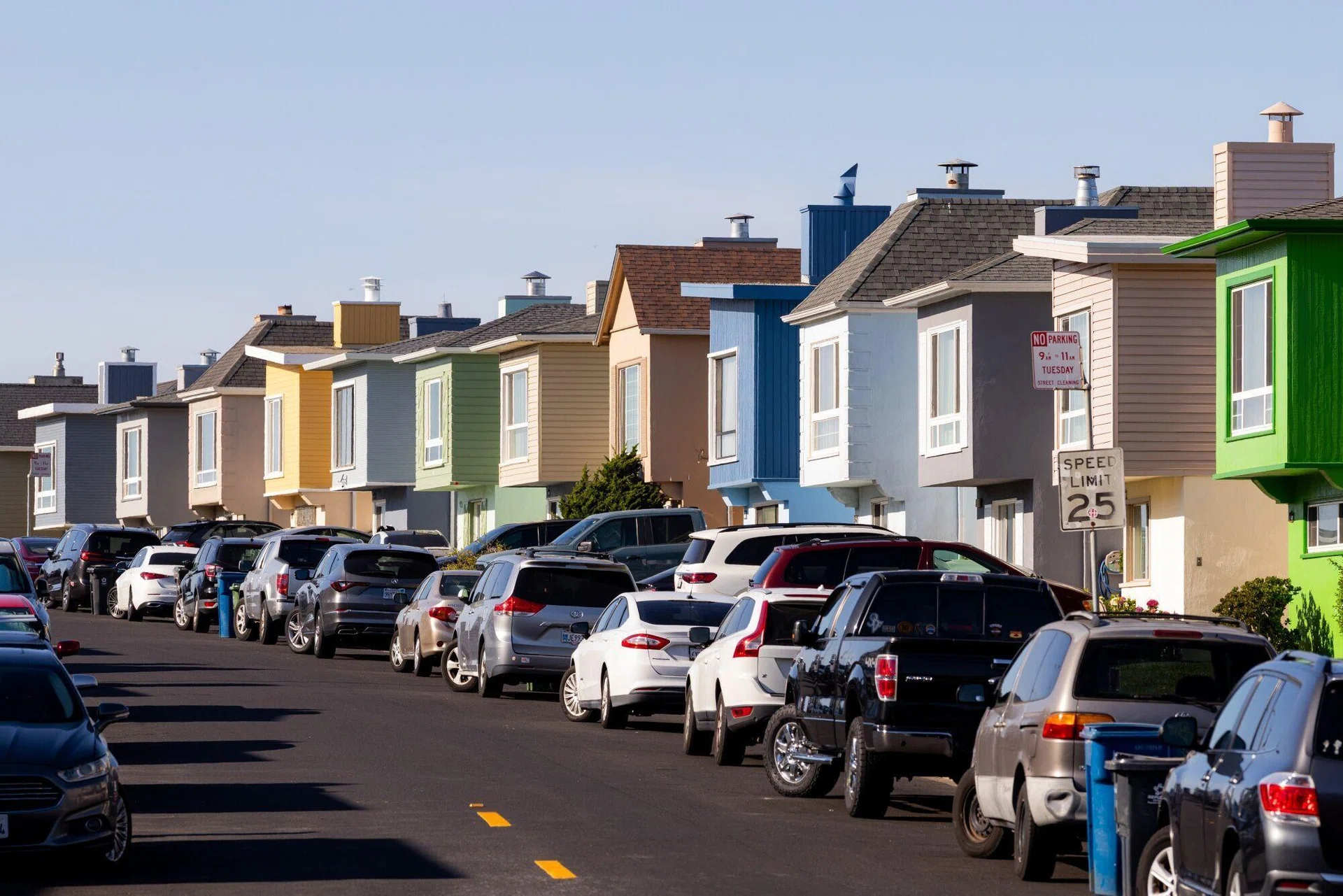 US new-home sales declined by more than forecast in April