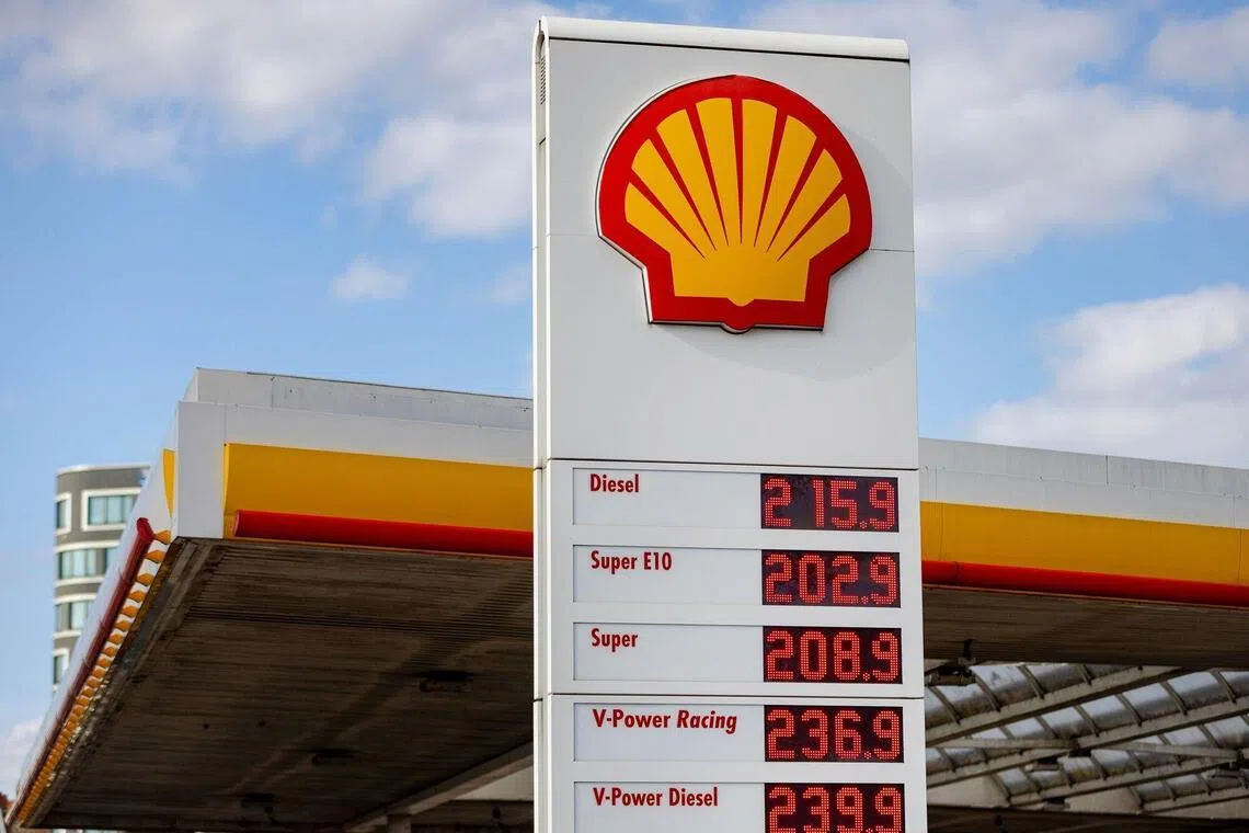 Shell now wants to include neighbouring areas, expanding its reach in the Opec nation.